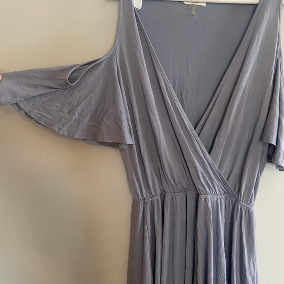 Blue Short Romper with Flowly Sleeves - Picture 3 of 4